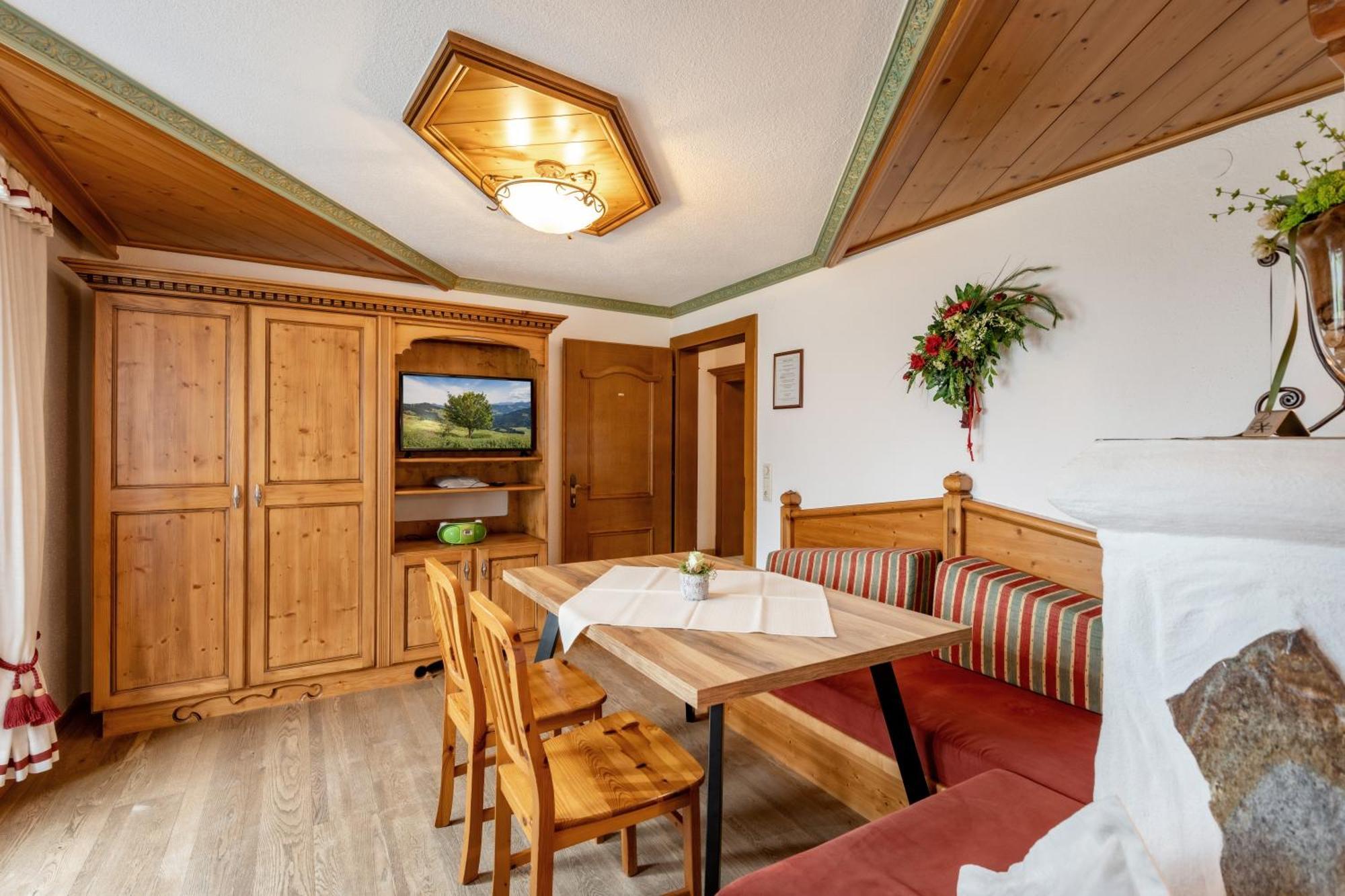Ferienwohnung Haus Schroll Ried im Zillertal Exterior foto